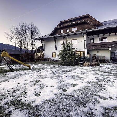 Ai Landhotel Bier Peter Bodensdorf Bagian luar foto