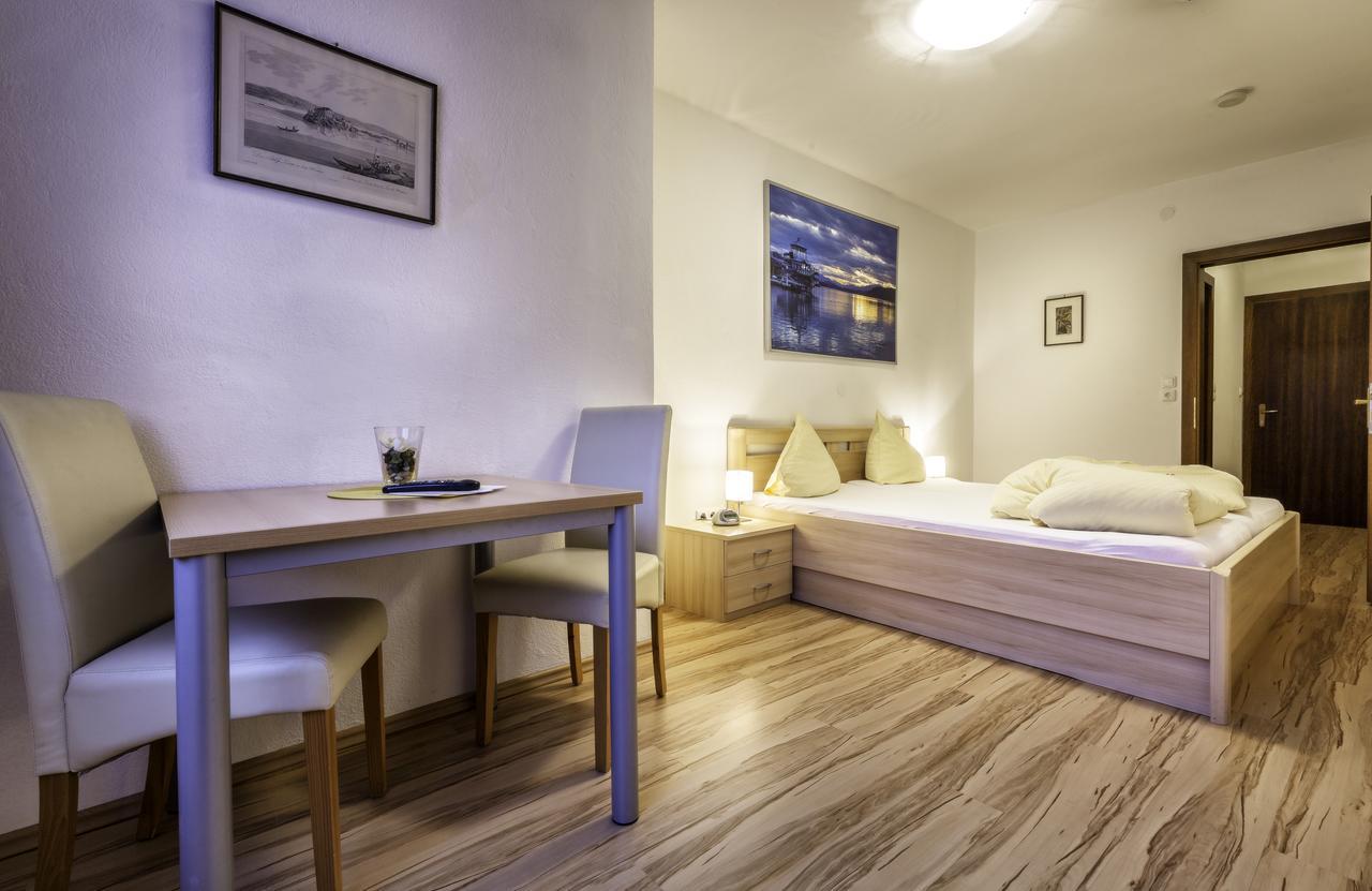 Ai Landhotel Bier Peter Bodensdorf Bagian luar foto